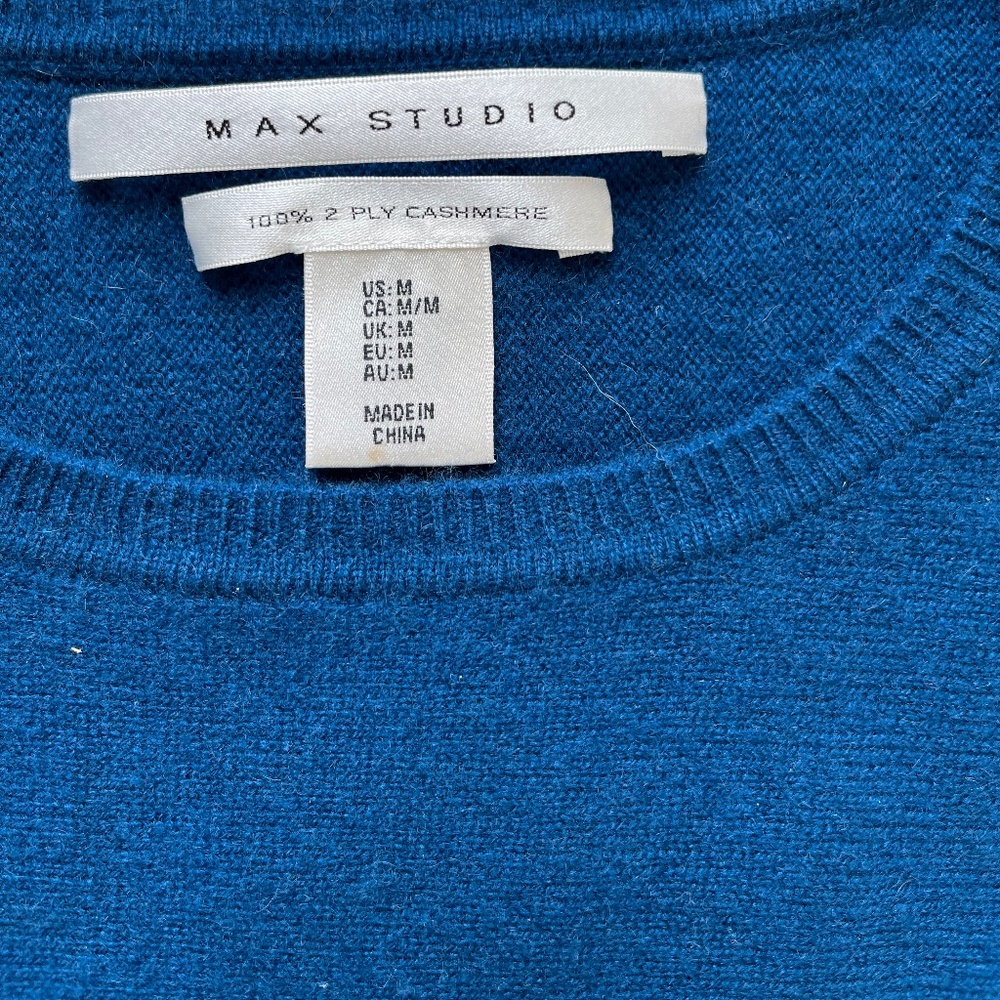 Max Studio blue cashmere sweater size M